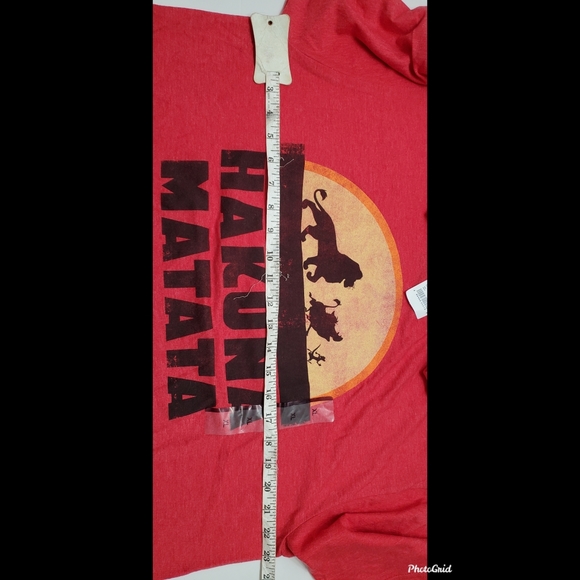 NWT Disney Good Vibes Hakuna MatataThe Lion King Red Heather graphic Tee Size XL - Picture 6 of 6